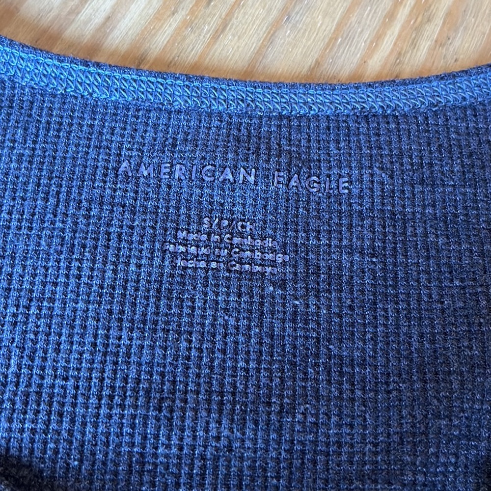 American eagle top - Picture 2 of 3